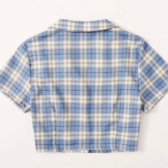 Crop plaid button up top - Picture 2 of 3